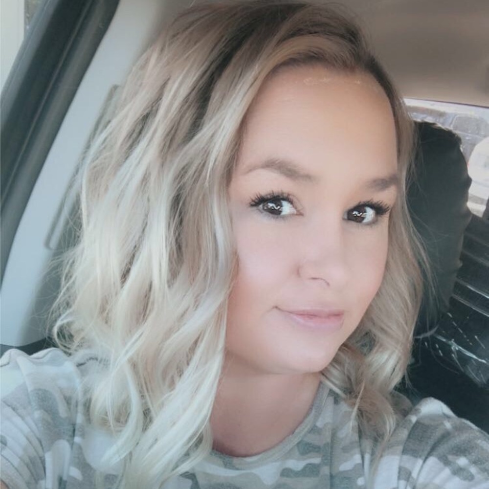 Meet your Posher, Ashley